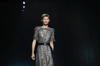 Look 15